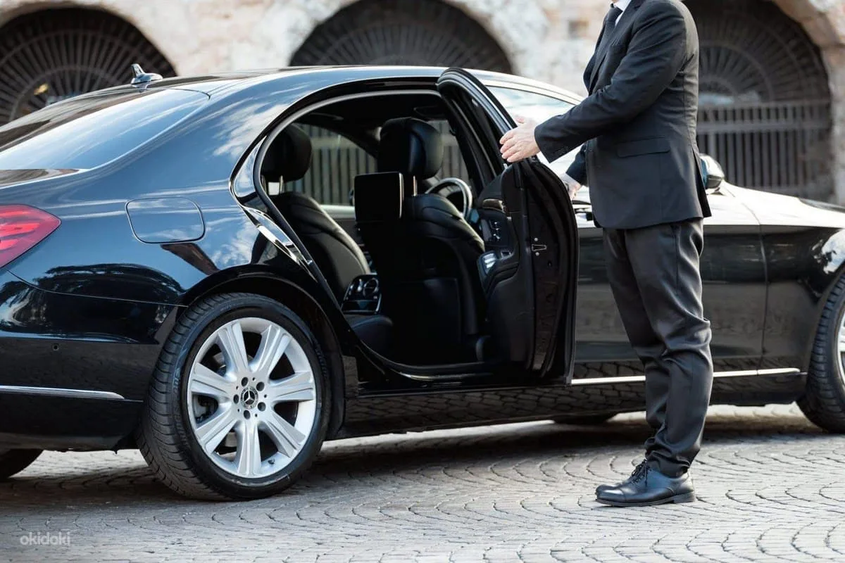 Professional Chauffeur Service in Dubai