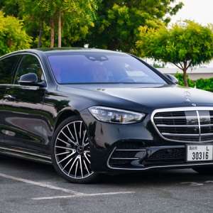 Rent-a-Mercedes-Maybach-S500-in-Dubai