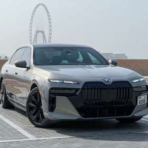 BMW i7 Rental in Dubai