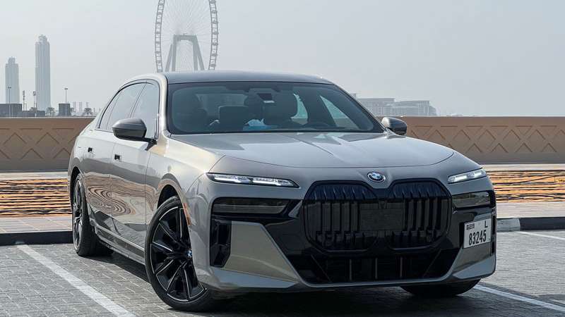 BMW i7 Rental in Dubai