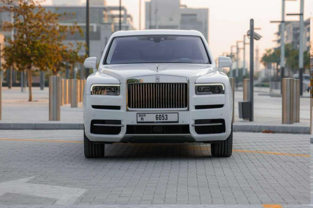 Rent Rolls-Royce Cullinan in Dubai