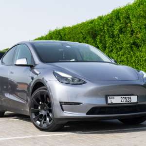 Rent-a-Tesla-in-Dubai