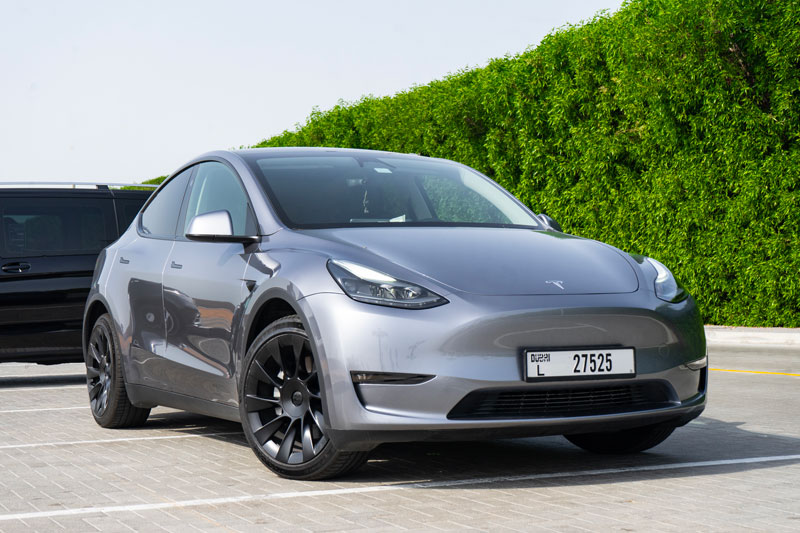 Rent-a-Tesla-in-Dubai
