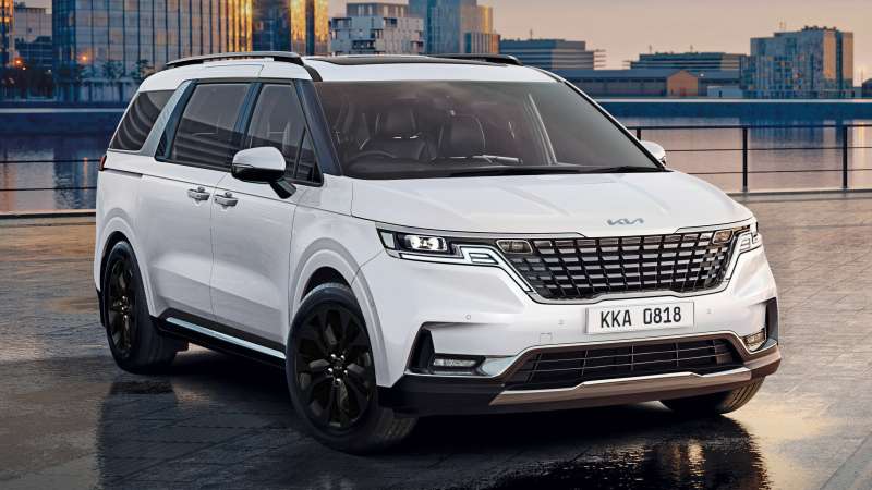 Kia Carnival Rental Dubai – Luxury MPV With Chauffeur