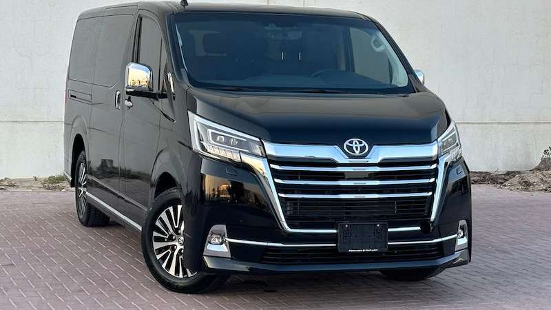 Toyota Granvia Rental Dubai – Luxury Passenger Van With Chauffeur