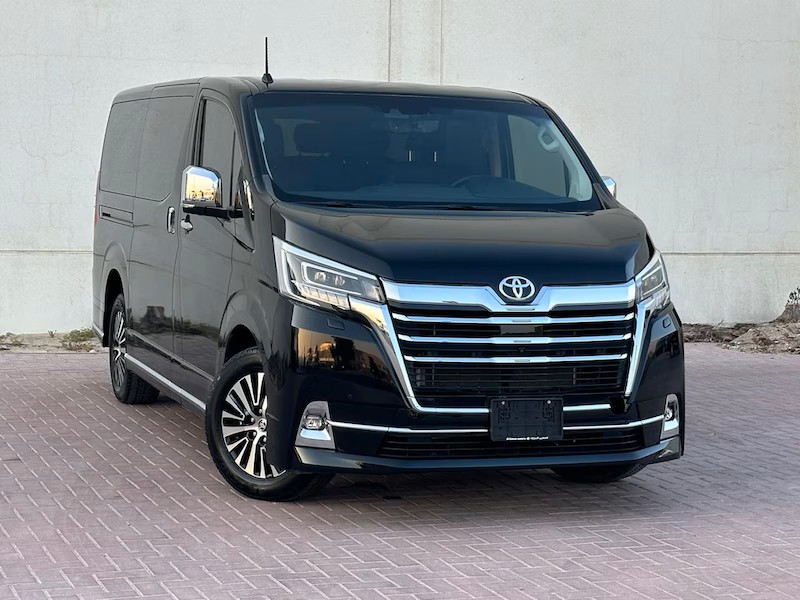 Toyota Granvia Rental Dubai – Luxury Passenger Van With Chauffeur